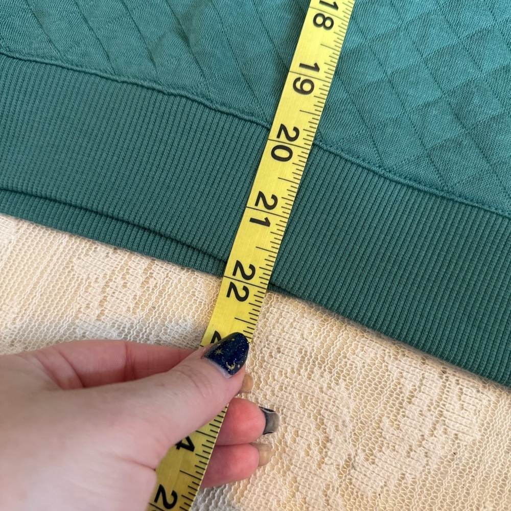 Van Winkle & Co quilted lounge set - Picture 6 of 13